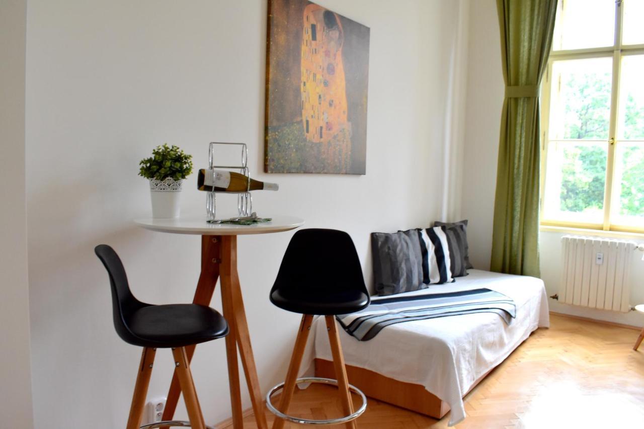 Wellness Apartments Florenc プラハ エクステリア 写真